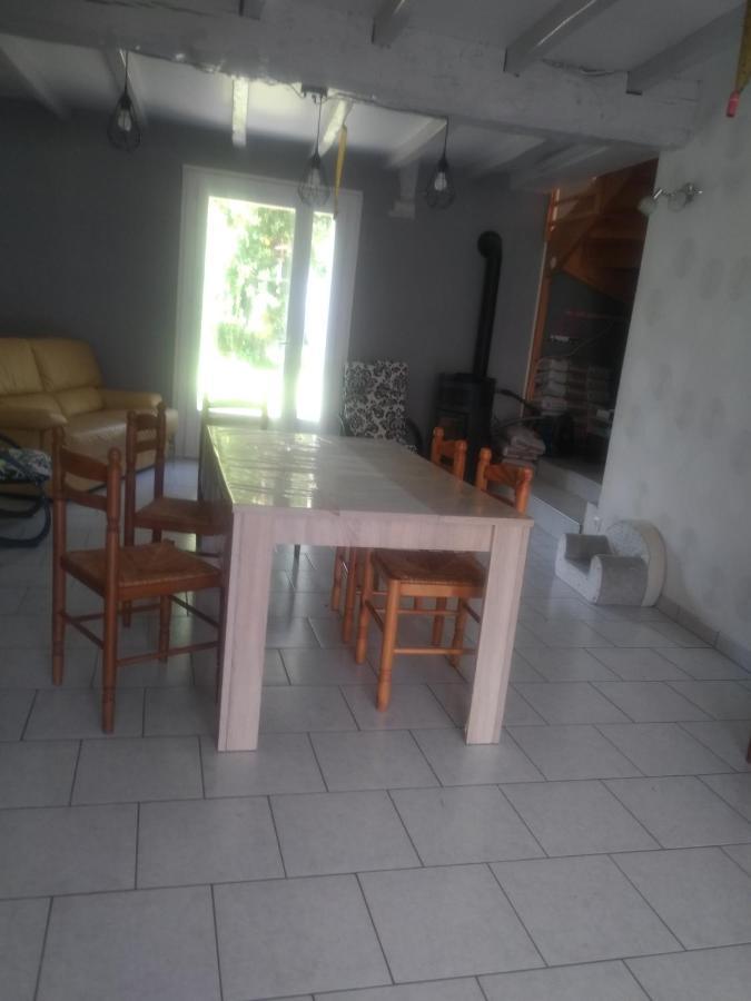 Pillac Maison De Campagne A La Ferme מראה חיצוני תמונה